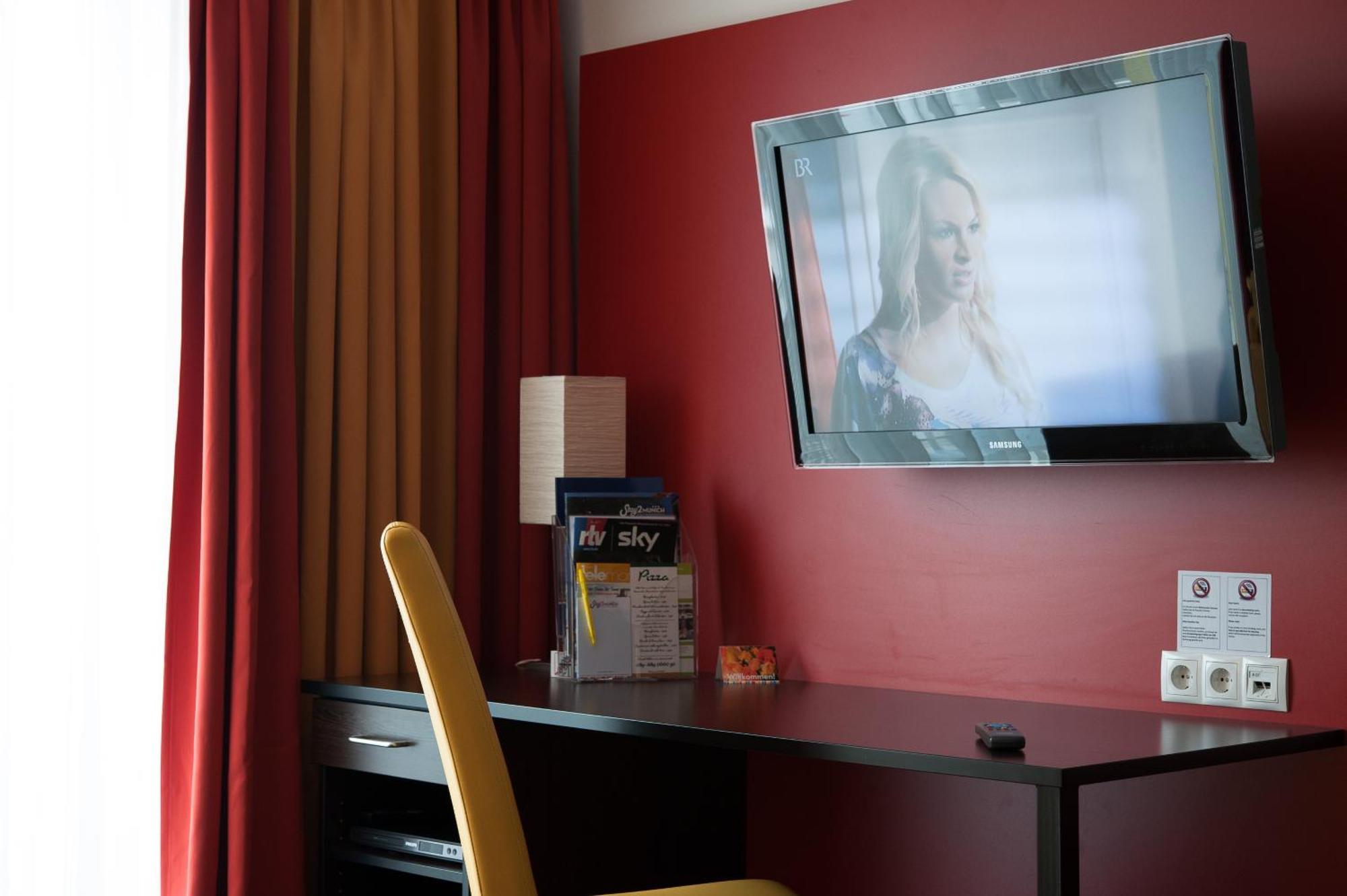 Stay2Munich Hotel & Serviced Apartments Brunnthal Eksteriør bilde