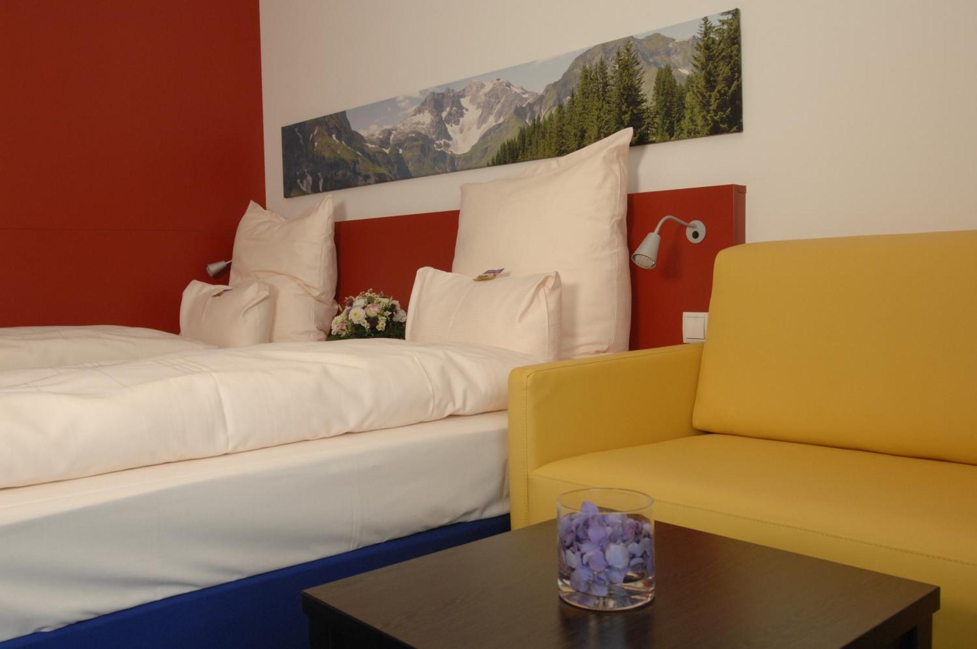 Stay2Munich Hotel & Serviced Apartments Brunnthal Eksteriør bilde