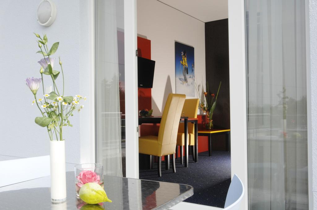 Stay2Munich Hotel & Serviced Apartments Brunnthal Eksteriør bilde
